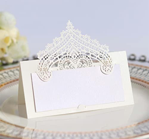 TROYSINC 100 Stück Hohle Tischkarten,Spitze Blumenmuster,Dreidimensional Namenskarten,Laser Schnitt Namenskärtchen,Tischdeko für Hochzeit Party Feste Geburtstag (Beige) von TROYSINC