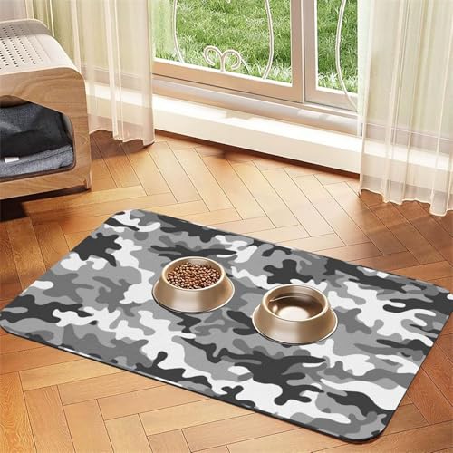 Saugfähige Leder-Tischdecke für Hunde und Katzen, Digital-Tarnmuster, 60 x 40 cm, 4 mm dick von TTIGLHOH
