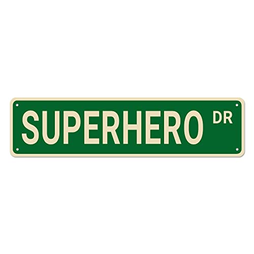 TUPLNO Superhelden-Schild, 40,6 x 10,2 cm, Metall-Wanddekoration für Zuhause/Auffahrt/Männerhöhle/Bar TUPLNO Superhelden-Schild, 40,6 x 10,2 cm, Metall-Wanddekoration für Zuhause/Auffahrt/Männerhöhle/Bar von TUPLNO