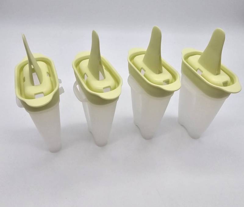 TUPPERWARE Vorratsdose Tupperware Lollitups, Eis selber machen 4er Set TUPPERWARE Vorratsdose Tupperware Lollitups, Eis selber machen 4er Set von TUPPERWARE