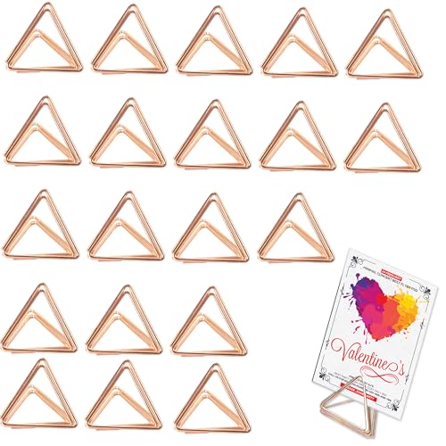 TUYOBG Tischkartenhalter Roségold 20 Stück – Dreieckiger Kartenhalter Tischkartenclips für Hochzeit, Party, Tischnummern, Notizen & Fotos – Fotohalter aus Metall für Tischdeko & Menükarten TUYOBG Tischkartenhalter Roségold 20 Stück – Dreieckiger Kartenhalter Tischkartenclips für Hochzeit, Party, Tischnummern, Notizen & Fotos – Fotohalter aus Metall für Tischdeko & Menükarten von TUYOBG