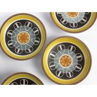 Set Keramik Untertassen, Mcm 50Er 60Er, Ddr, Vintage Untertassen von TWISTandPOP