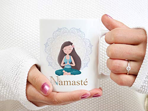 Bedruckte Tasse mit Yoga Motiv Namasté von Tachinedas Kreativshop