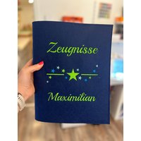 Personalisierte Zeugnismappe Mit Stern Motiv - Viele Farbdesigns Möglich Junge Oder Mädchen von TaeraFilz