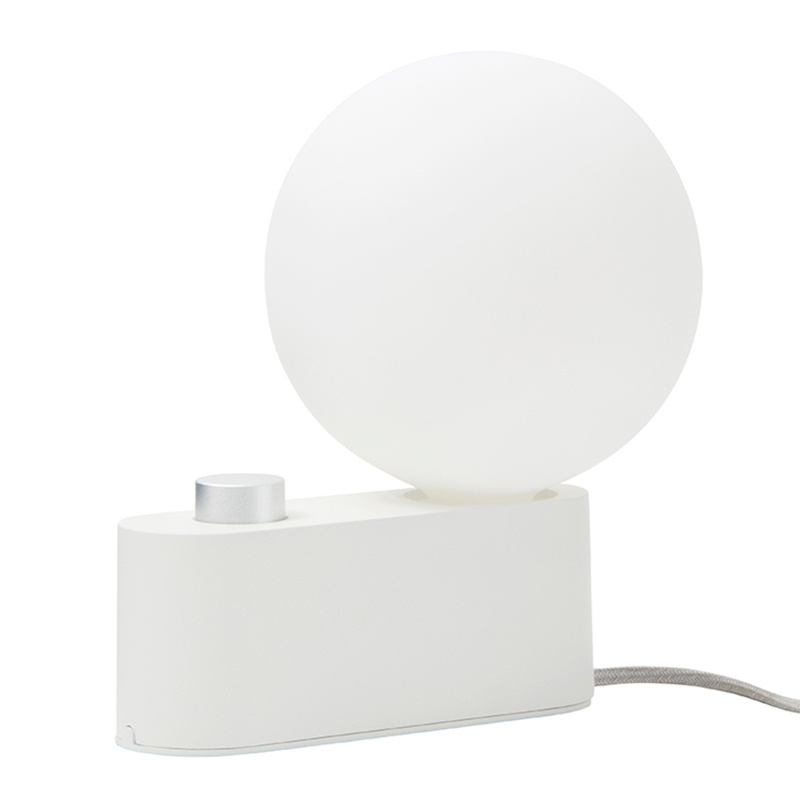 Tala - Alumina Tisch-/Wandleuchte + Sphere IV Dim To Warm - weiß/kalk/Dim To Warm 2000->2800K/CE/IP54/Sphere IV HxØ 19x19cm LED 8W=>53W 680lm CRI95/Ge von Tala