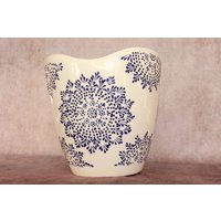 Topf in Form Einer Eierschale von TalaveraPotteryArt