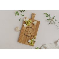 Personalisiertes Schneidebrett Als Geschenk Zur Hochzeit Mit Name Oder Einzugsgeschenk Für Paare & Familien von TalesOfMarley