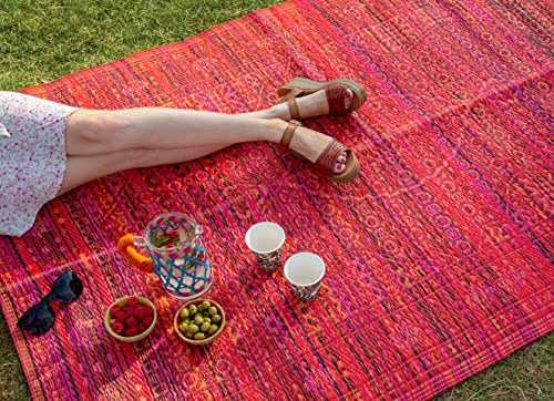 Talking Tables Roter Boho-Teppich für draußen, gewebt, wasserdicht, Kunststoff, leicht und rutschfest, für Garten, Terrasse, Terrassendielen, Badezimmer, Picknick, von Talking Tables