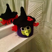 Ausverkauf - Entzückende Halloween Hexe Toilettenpapier Rollhülle von TalulaCrafts