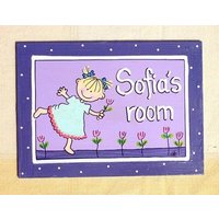 Personalisiertes Handgemaltes Türschild Fürs Kinderzimmer Personalisiertes Handgemaltes Türschild Fürs Kinderzimmer von TammnoonyKids
