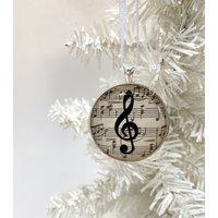Notenblatt Urlaub Ornament, Musiknoten, G Notenschlüssel Geschenk Für Musiklehrer, Musikschüler, Geschenk-Box Inklusive Notenblatt Urlaub Ornament, Musiknoten, G Notenschlüssel Geschenk Für Musiklehrer, Musikschüler, Geschenk-Box Inklusive von TannerGlass