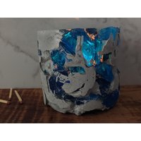 Blauer Glas Und Grauer Beton Teelicht Kerzenhalter von TantalusShop