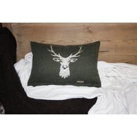 Kissen Dekokissen -Rechteckig Hirschkopf Mit Geweih ..gold Druckfolie - Jägergrün Reißverschluss Kissen Dekokissen -Rechteckig Hirschkopf Mit Geweih ..gold Druckfolie - Jägergrün Reißverschluss von TantePe