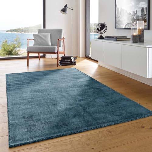 Skanidi Boho Teppich Kurzflor Vanessa Hand-Web-Teppich strapazierfähiger nachhaltiger Viskoseteppich Handarbeit edel glänzend Viskose fürs Wohnzimmer, Esszimmer und Schlafzimmer blau 240x340 cm von Taracarpet