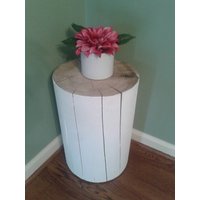 Bemalte Weiße Stumpf Tisch Nachttisch Sofa Stump Hocker - 7-8" Durchmesser Custom Heights Erhältlich von TarheelCustomWood