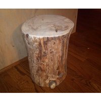 Rustikale Gelbe Kiefer Stump Hocker Tisch 9" - 10" Breit Custom Höhen Erhältlich von TarheelCustomWood