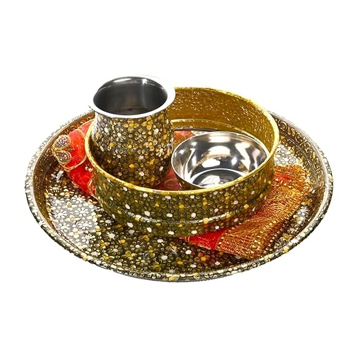 Tarini Gallery Minakari Karwa Chauth Handcrafted Thali Set with Kalash Decorated Steel Plate Platter with Essential Pooja Articles for Rituals Festival and Gifting (Design-2) von Tarini Gallery