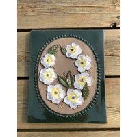 Vintage Jie Gantofta Linnea Schweden Smaland Blumenschmuck Bauernhaus Landhaus Wandbehang von TashaVintageFinds