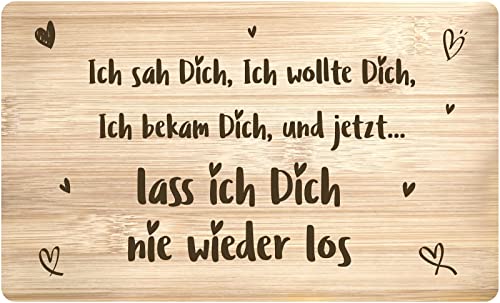 Tassenbrennerei Frühstücksbrettchen - Ich sah Dich, Ich wollte Dich, Ich bekam Dich - Brettchen mit Spruch Ich liebe Dich - Geschenk Freund, Freundin von Tassenbrennerei