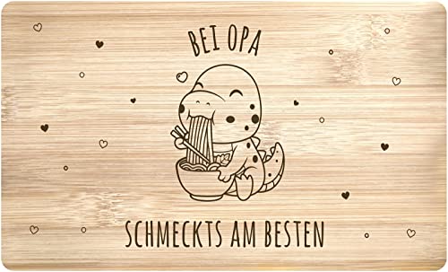 Tassenbrennerei Frühstücksbrettchen mit Spruch - Bei Opa schmeckts am besten - Made in Germany - Vesperbrett mit Motiv Geschenk Großvater (Opa) von Tassenbrennerei