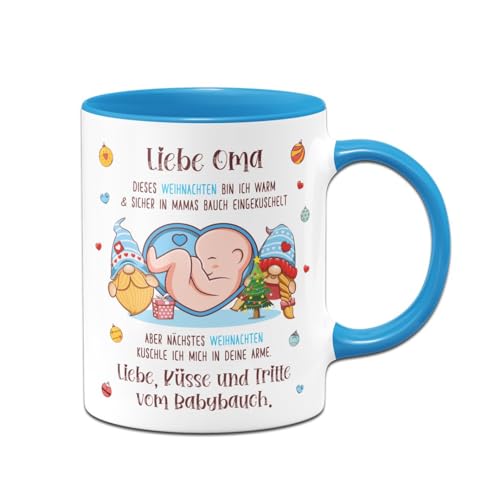 Tassenbrennerei Tasse - Liebe Oma dieses Weihnachten bin ich noch in Mamas Bauch - Kaffeetasse als Geschenk für werdende Großeltern (Blau) von Tassenbrennerei