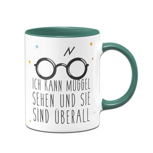 Tassenbrennerei Tasse mit Spruch Ich kann Muggel sehen und sie sind überall - Kaffeetasse lustig als Geschenk für Fans der Zauberei (Dunkelgrün) von Tassenbrennerei