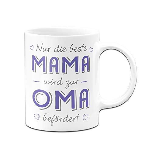Tassenbrennerei Tasse mit Spruch Mama Wird zur Oma befördert - Du wirst Oma Loading Geschenk (Weiß-Lila) von Tassenbrennerei