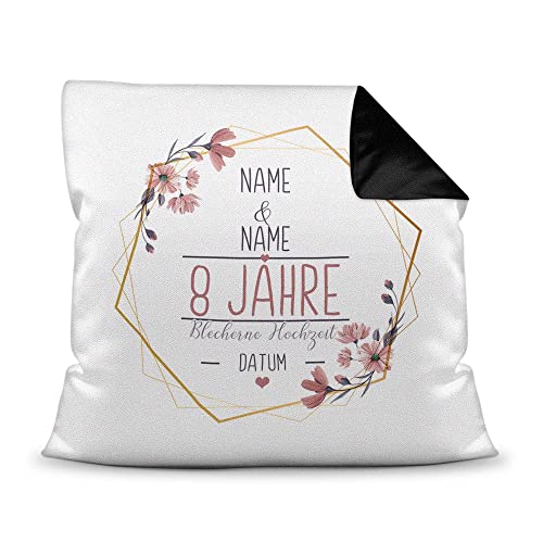 Kissen Hochzeitstag Blecherne Hochzeit - mit Name & Datum selbst gestalten - 8 Jahre Ehe, Geschenk Hochzeit, Jubiläum, Jahrestag - Hochzeit Farbkissen Rückseite Schwarz, 40x40 cm I Personalisiert von Tassendruck