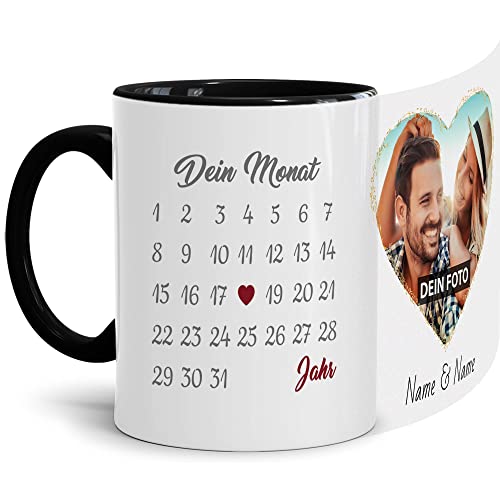 Paar-Tasse mit Kalender selbst gestalten - mit anpassbarem Jahrestag, mit Namen, Text & Foto Bedrucken - Geschenk Valentinstag, Jahrestag, Paar, Liebe - Innen & Henkel Schwarz, 300 ml von Tassendruck