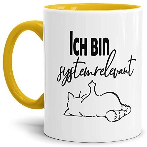 Tasse mit Spruch - Systemrelevant - Katze - Kaffee-Tasse/Arbeit/Job/Lustig/Erinnerung Krise Virus 2020 - Innen & Henkel Gelb von Tassendruck