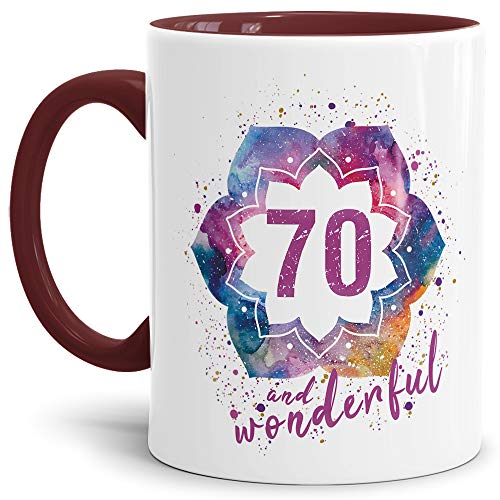 Tassendruck Geburtstags-Tasse 70 and Wonderful Geburtstags-Geschenk zum 70. Geburtstag als Geschenkidee für die Frau/Abstrakt/Bunt/Kaffeetasse/Innen & Henkel Weinrot von Tassendruck