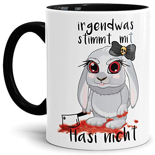 Tassendruck Oster-Tasse Irgendwas stimmt mit Hasi nicht - Ostern/Witzig/Oster-Geschenk/Schön/Lustig/Innen & Henkel Schwarz von Tassendruck