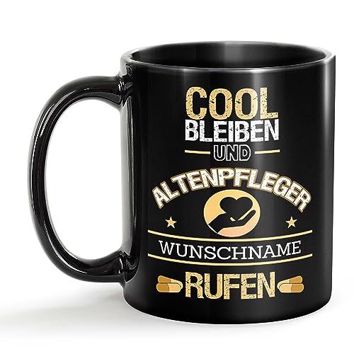 Tassendruck Schwarze Tasse für Altenpfleger mit Name - Cool bleiben und Name rufen - Geschenk für Kollegen zum Geburtstag | Personalisierte Geschenke, Keramik Schwarz, 300 ml von Tassendruck