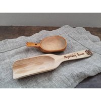 Handgeschnitzte Holzschaufel Kleine Handgemachte Holztasse Geschenk Für Ihn von TasteVintage