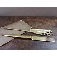 Vintage Messing Briefumschlag Messer Brieföffner Paper Büro Schreibtisch Zubehör Geschenk Für Sie Oder Ihn von TasteVintage