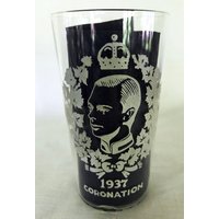 Vintage Trinkglas Zum Gedenken An Die Krönung Von König George Vi Im Jahr 1937 von TastefulDerangement
