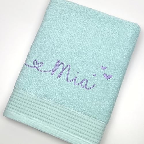 Tatymo Handtuch mit Namen und Herzen Bestickt | personalisiertes Duschtuch | individuelles Saunatuch | mit Herzen | 100% Baumwolle (Mint, 30 x 50 cm) von Tatymo