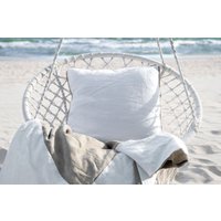 Dekorative Weiße Leinen Kissenbezug Im Einfachen Stil, Dekorative Garten Kissen, Meer Haus Gewaschen Mit String von TavanaStudio