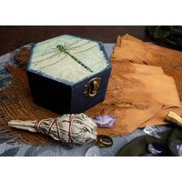 Schmuckkästchen Mit Libelle Schwarzes, Antikes Holz, Andenken von TawnyOwlHollow