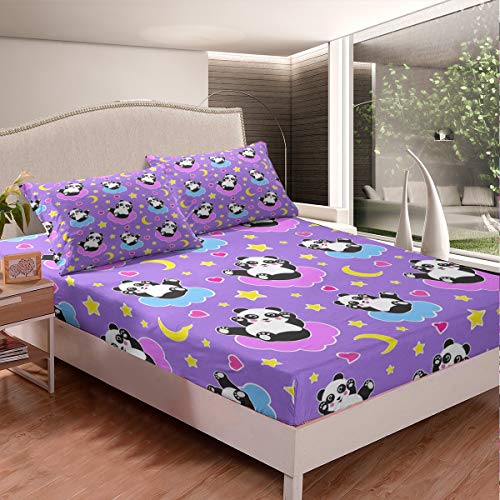 Netter Panda Bettlaken Set 140x200cm für Kinder Karikatur Tier Panda Bär Spannbetttuch Kinder Dekorative Lila Sterne Mond Herz Spannbettlaken Schöne Tierwelt 2St von Tbrand