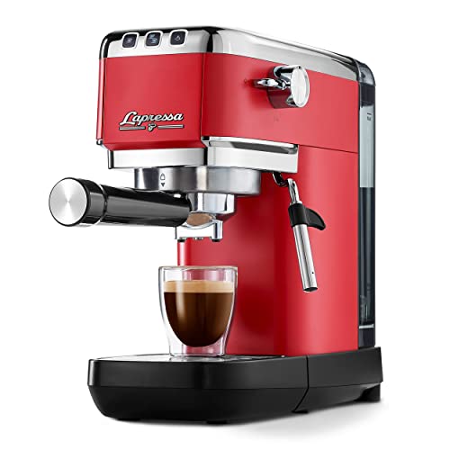Tchibo Siebträger Espressomaschine „Lapressa“, mit Doppelauslauf und Milchaufschäumdüse (15 bar, 980ml Wassertank), inkl. zwei doppelwandigen Sieben, für Espresso und Milchschaum (Rot) von Tchibo