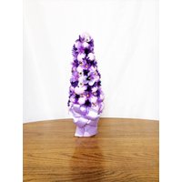 Lavendel Stiefmütterchen Osterdekoration Handgemaltes Blumenarrangement von TeaCakesandPosies