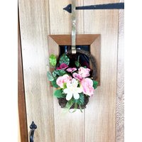 Mini-Rosenkranz, Sommer-Türkranz, Haustürkranz, Sommerkranz, Türkranz, Frühlingskranz, Stiefmütterchen-Korb-Kranz, Türkranz von TeaCakesandPosies