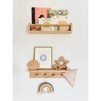 Buche Kinderzimmer Regal Set Buch Display & Hakenleiste von TeaandBiscuitShop