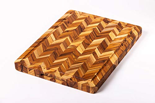 Teakhaus Herringbone Schneidebrett Holz mit Saftrille M (extra dick) | 41 x 30.5 x 3,8cm | FSC zertifiziertes, Teak Holzschneidebrett gross im Fischgrätmuster | Holzbrett Küche für saubere Schnitte von Teakhaus