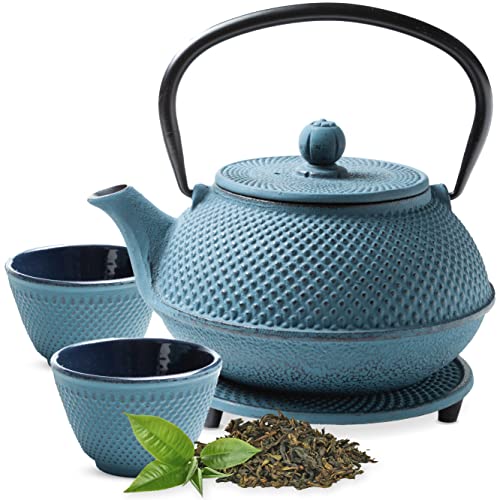 Tealøv TEEKANNE GUSSEISEN SET 800 ML IN GESCHENKBOX | Komplettes Teeservice aus Gusseisen | Gusseiserne Teekanne mit Siebeinsatz, Teetassen & Untersetzer | Teeset im Japanischen Stil | Blau von Tealøv