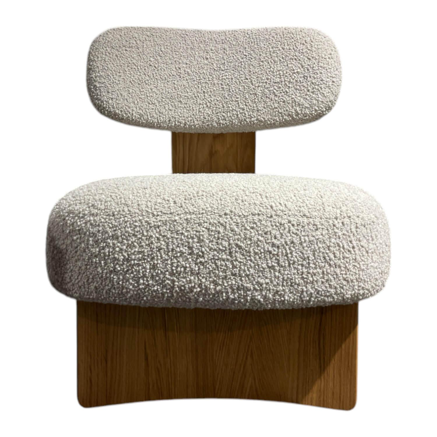Lounge Chair Elliot Stoff Numbus Nuvola Grau Gestell Eiche Natur Lounge Chair Elliot Stoff Numbus Nuvola Grau Gestell Eiche Natur von Team 7