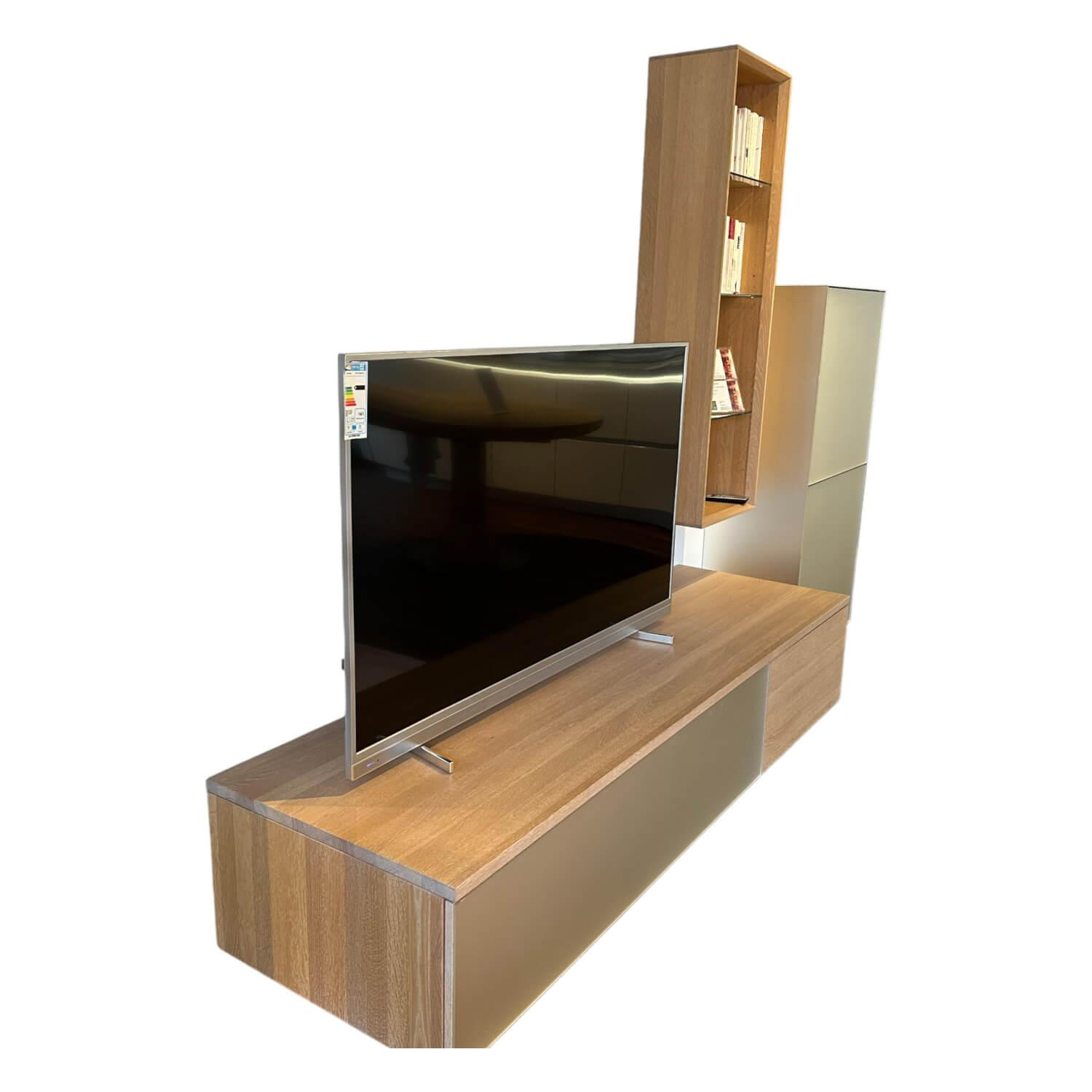 Wohnwand Cubus Eiche Weißöl Glas Matt Pearl Touchbeschlag Wohnwand Cubus Eiche Weißöl Glas Matt Pearl Touchbeschlag von Team 7