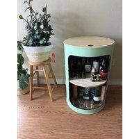 Fass Barrel Baril Schrank Loft Industrie Étagère Holztisch Couchtisch Whisky Shelf Wood Coffetable Loop Tafel Plank Handarbeit Minibar Beton von TeamLoftdesign