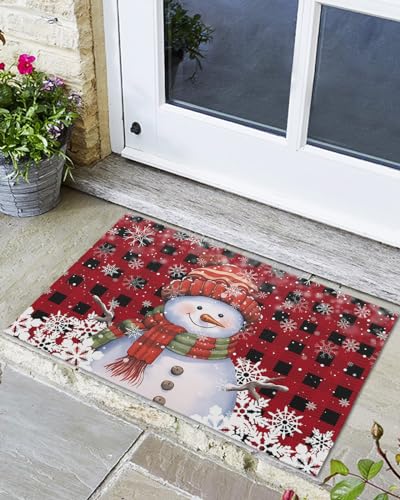 Fußmatte für drinnen und draußen, Weihnachten, Schneemann, Schneeflocke, Schal, Winter, rot und schwarz, kariert, rutschfest, niedriges Profil, leicht zu reinigen, 61 x 91,4 cm Fußmatte für drinnen und draußen, Weihnachten, Schneemann, Schneeflocke, Schal, Winter, rot und schwarz, kariert, rutschfest, niedriges Profil, leicht zu reinigen, 61 x 91,4 cm von Teamery